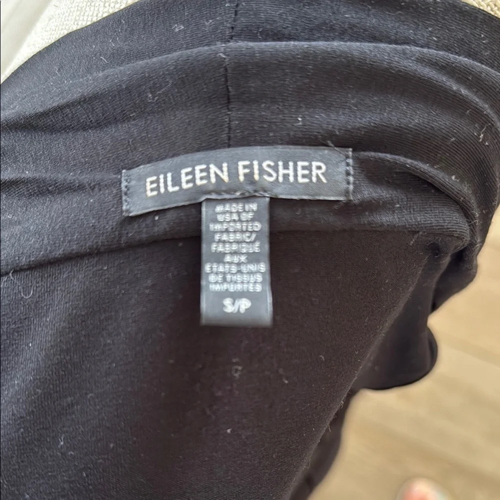 Eileen Fisher Black Sleeveless vest - Picture 8 of 9